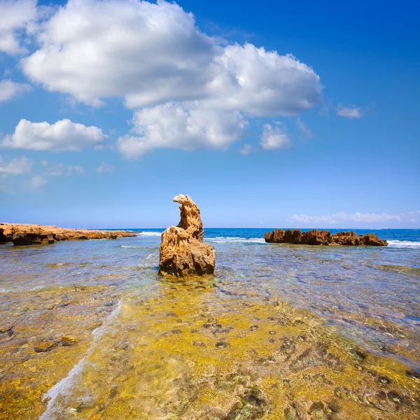 Denia Alicante Las rotas playa rocosa en España — Foto de Stock