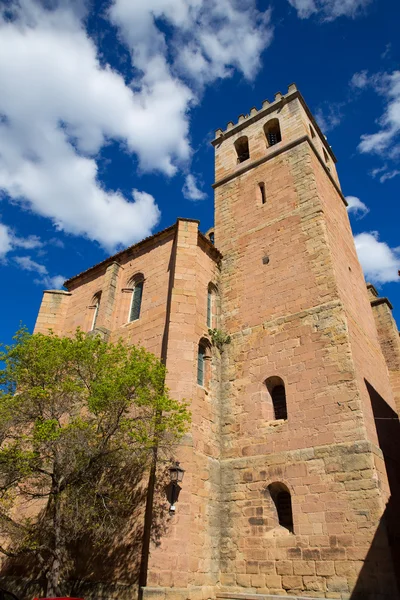 Mora de Rubielos em Teruel Aragon stonewall aldeia — Fotografia de Stock