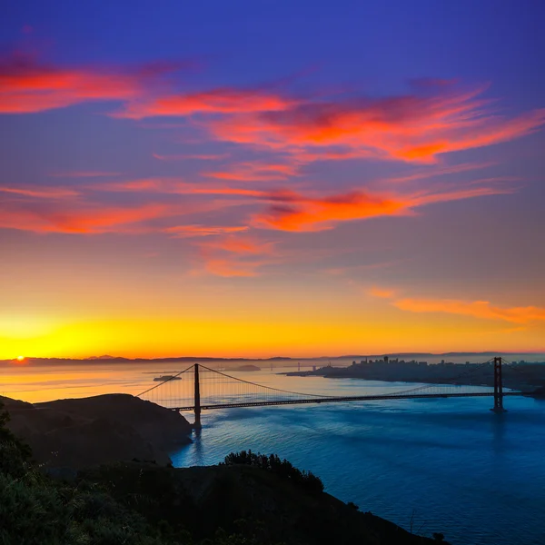 Golden Gate Bridge San Francisco sunrise California — Stock Photo, Image