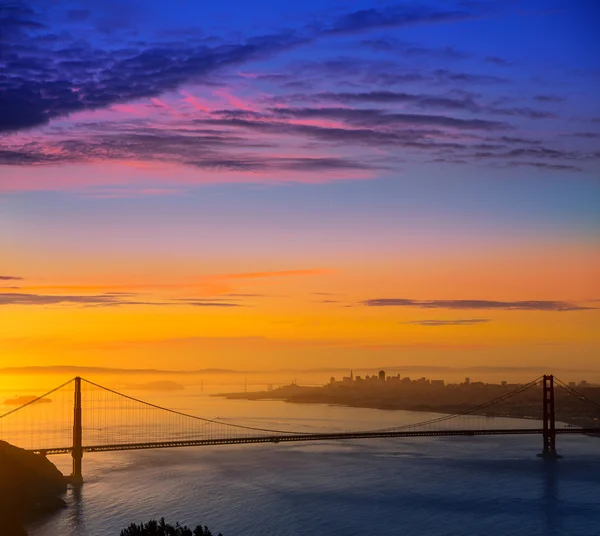 Golden Gate Bridge San Francisco sunrise California — Stock Photo, Image