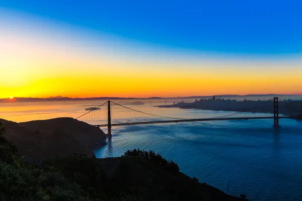 Golden Gate Bridge San Francisco lever du soleil Californie — Photo