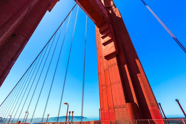 Detalles del puente Golden Gate en San Francisco California — Foto de Stock
