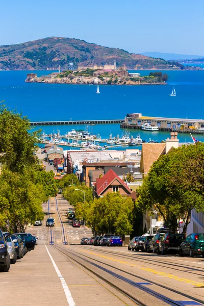 San francisco Hyde Street and Alcatraz island — Stock Photo, Image