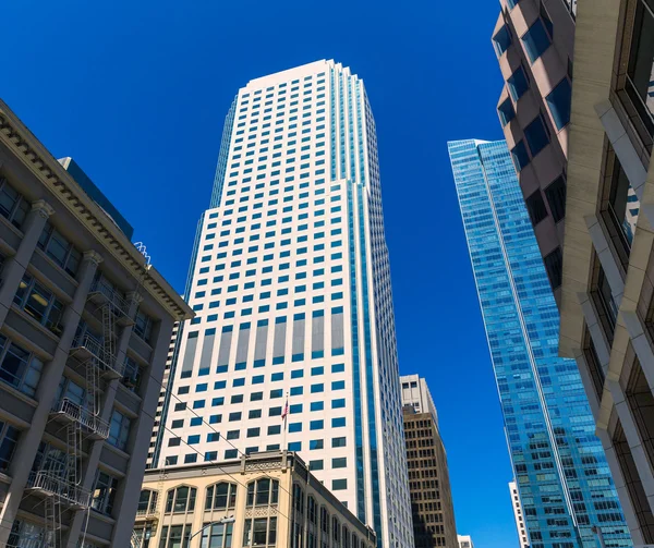 Edificios del centro de San Francisco en California — Foto de Stock