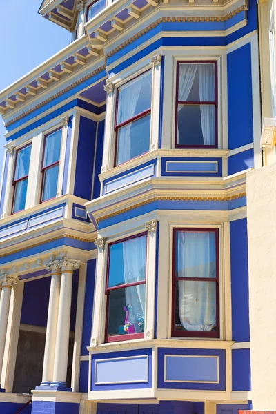 Casas vitorianas em Haight Ashbury Califórnia — Fotografia de Stock