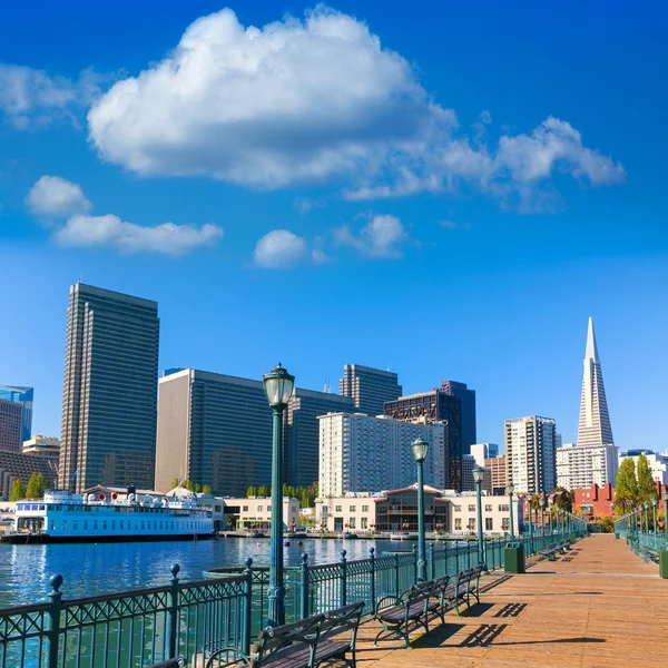 San Francisco downtown from pier 7 California — Stock Photo, Image