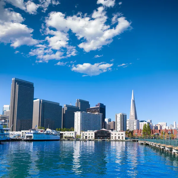 San Francisco downtown from pier 7 California — Stock Photo, Image