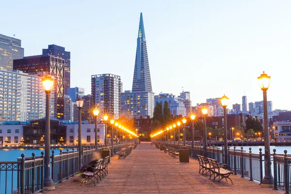 San francisco pier 7 solnedgång i Kalifornien — Stockfoto