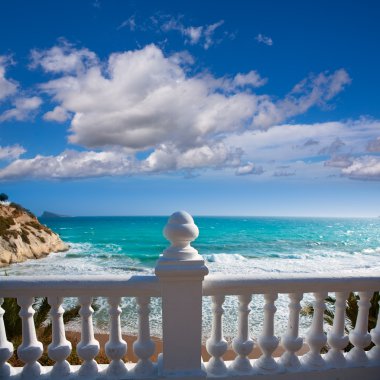 Benidorm balcon del mediterraneo denizden beyaz korkuluk