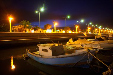 gece denia alicante Akdeniz tekneleri limanda