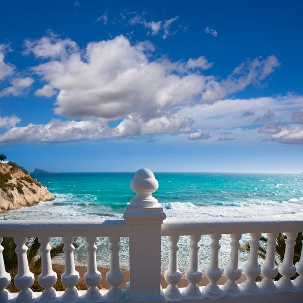 Benidorm balcon del mediterraneo havet från vita Balustrad — Stockfoto