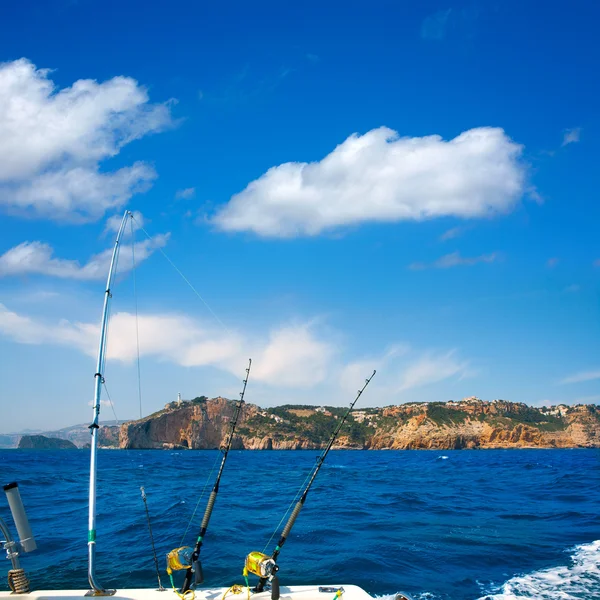 Pesca de cañas de curricán en el Mediterráneo Cabo Nao Cabo —  Fotos de Stock