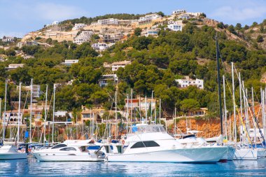 Javea xabia port marina tatil hedef Alicante