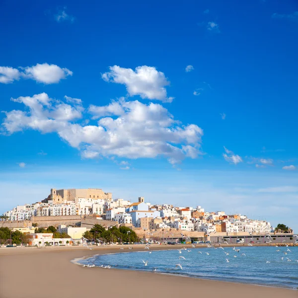 Peniscola zamek i plażę w castellon, Hiszpania — Zdjęcie stockowe