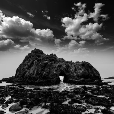 big sur Devlet California pfeiffer Plaj Parkı dramatik bw