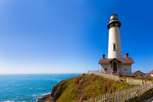 Titik Merpati California Lighthouse di Cabrillo Hwy pesisir hwy 1 — Stok Foto