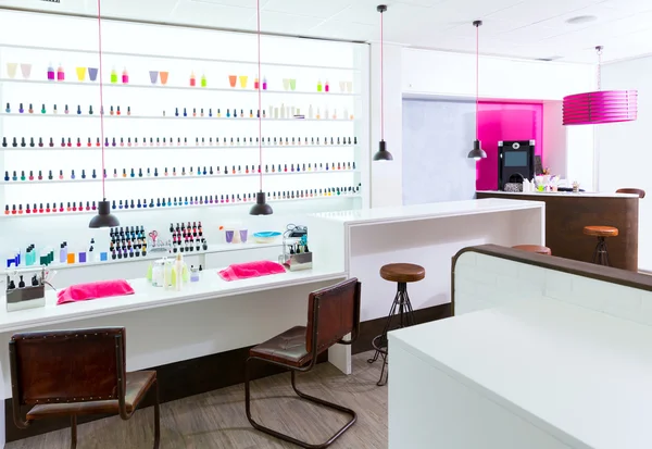 Nail and pedicure saloon modern with nail polish colorful in a r — Stock Photo, Image