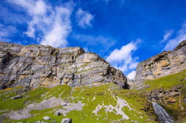 Cascada cola de caballo circo de soaso ordesa Vadisi pyrenees