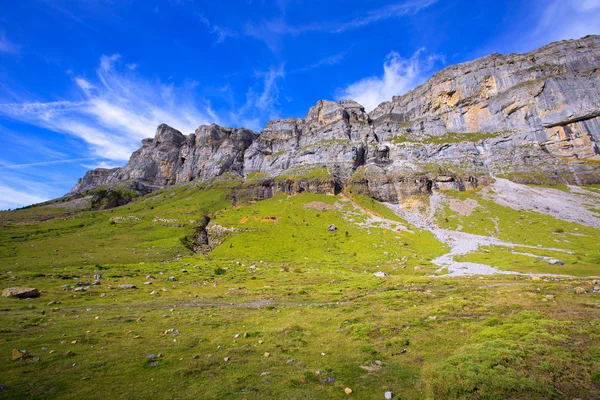 Circo de Soaso in Ordesa Valley Aragon Pyfes Spain — стоковое фото