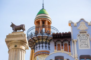 Aragon teruel el torico heykel plaza carlos castel İspanya