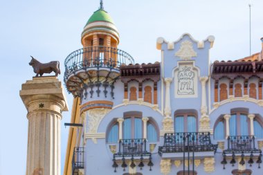 Aragon teruel el torico heykel plaza carlos castel İspanya
