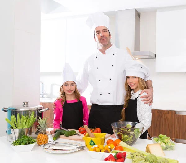 Chef master and junior pupil kid girls at cooking school — Stock Photo, Image