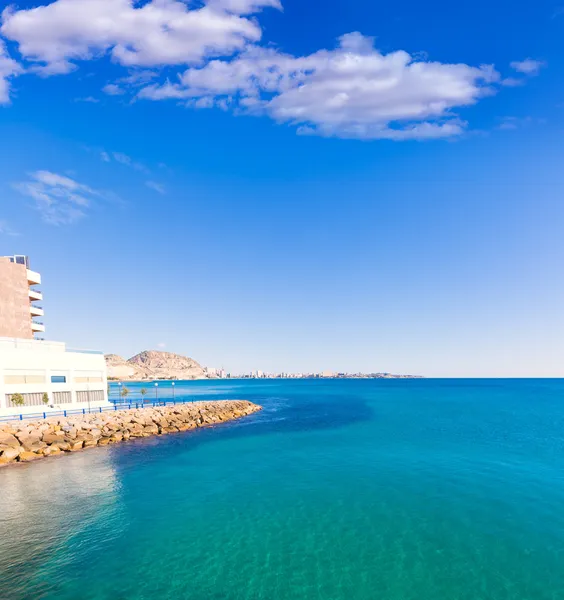 Alicante et san Juan dans la mer Méditerranée d'Espagne — Photo