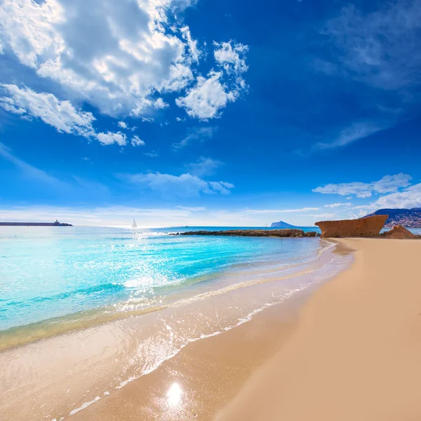 Calpe pláž playa cantal roig nedaleko penon ifach alicante — Stock fotografie