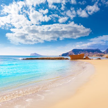 Calpe yakınındaki penon ifach alicante playa cantal roig beach