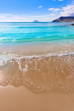 Calpe yakınındaki penon ifach alicante playa cantal roig beach