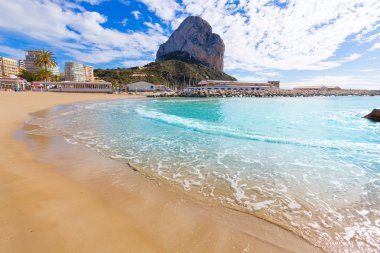 Calpe yakınındaki penon ifach alicante playa cantal roig beach