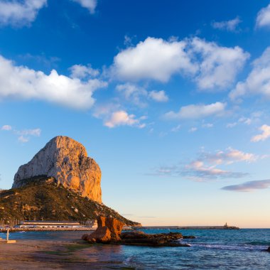 Calpe alicante İspanya plaj cantal roig gün batımında