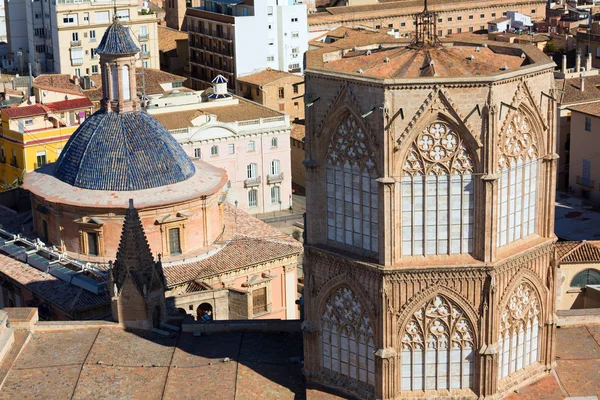 Skyline aérienne de Valence avec tour cathédrale et basilique — Photo