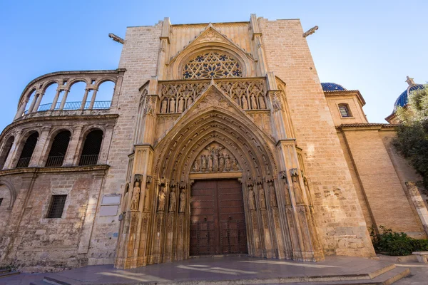 バレンシア大聖堂 apostoles ドア法廷デ ラス アグアス — ストック写真