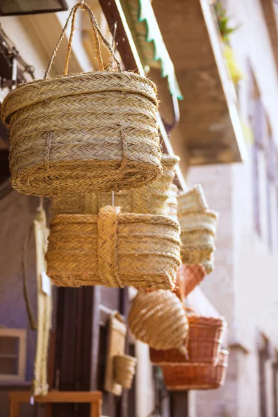 Valencia traditionella esparto hantverk nära mercado central — Stockfoto