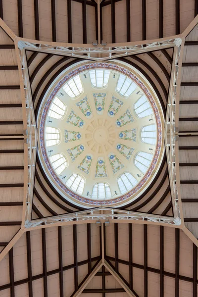 Valencia Mercado Central market dome indoor detail Spain — Stock Photo, Image