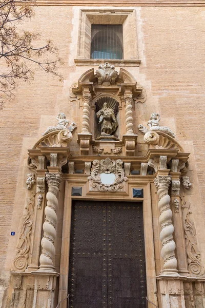 Valencia san juan de la cruz kostel v poeta querol ulice — Stock fotografie