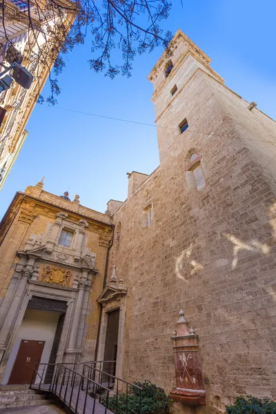 Valencia san martin kerk gevel van Spanje — Stockfoto