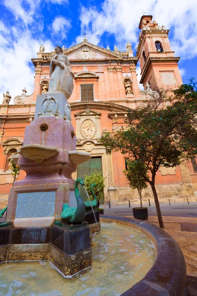 Plaza san vicente ferrer Spanyolország Valencia-santo tomas templom — Stock Fotó