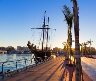 Gandia liman puerto valencia Akdeniz İspanya