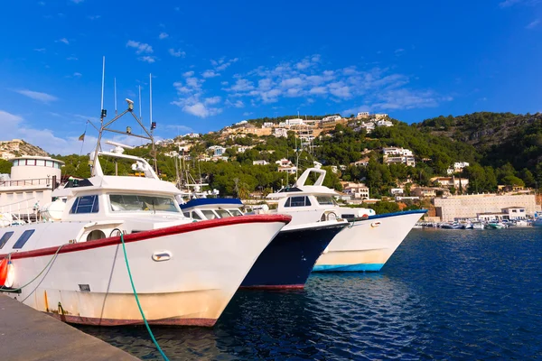 Barcos de pesca Javea Xabia no porto de Alicante Espanha — Fotografia de Stock