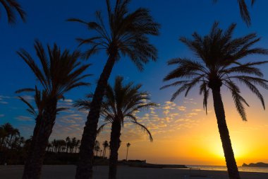 Javea el arenal gündoğumu Akdeniz İspanya plaj