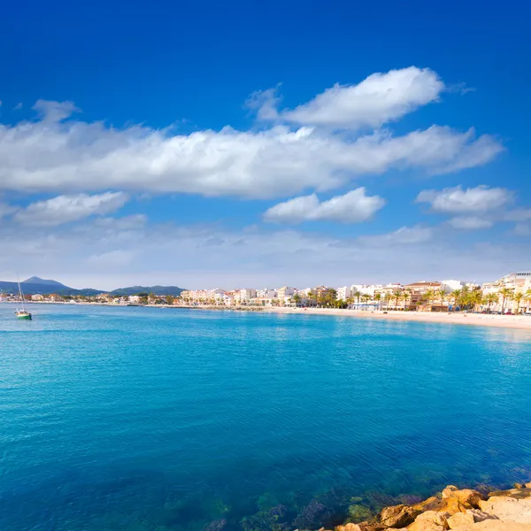 Javea xabia skyline utsikt från hamnen i alicante Spanien — Stockfoto