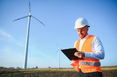 buğday alanında türbin üretim üzerinde kontrol mühendisi