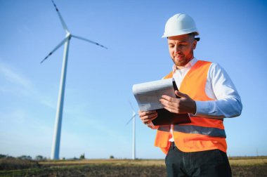 buğday alanında türbin üretim üzerinde kontrol mühendisi