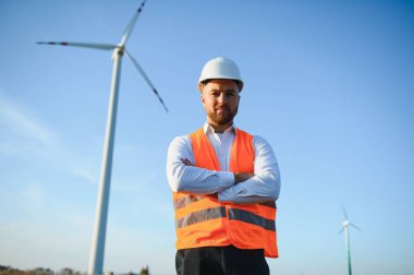 buğday alanında türbin üretim üzerinde kontrol mühendisi