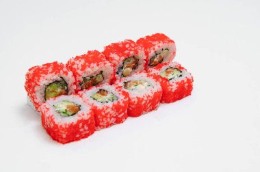 Suşi roll, üzerinde beyaz izole