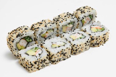 Suşi roll, üzerinde beyaz izole