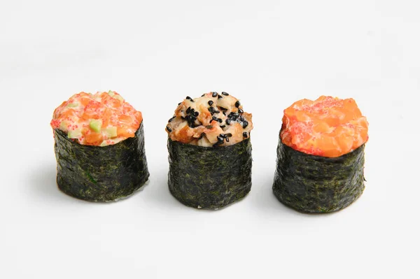 Sushi Frutos Mar Japonês Rolo Fundo Branco — Fotografia de Stock