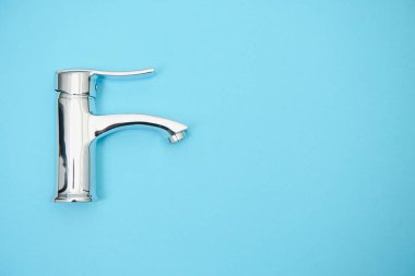 Banyo lavaboları için yeni krom veya çelik karıştırıcı musluğu